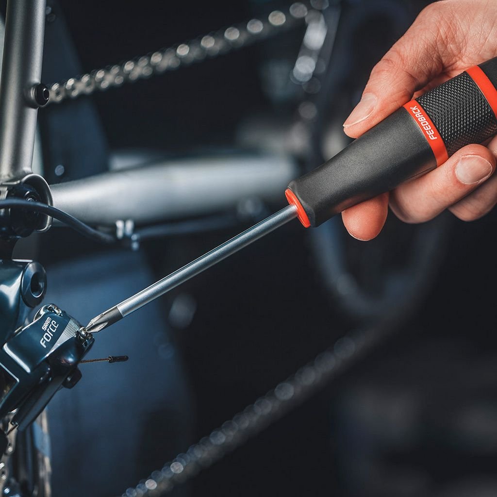 Как выбрать аккумуляторную отвёртку: 6 советов и рейтинг 5 потрясающих моделей Как выбрать аккумуляторную отвёртку: 6 советов и рейтинг 5 потрясающих моделей