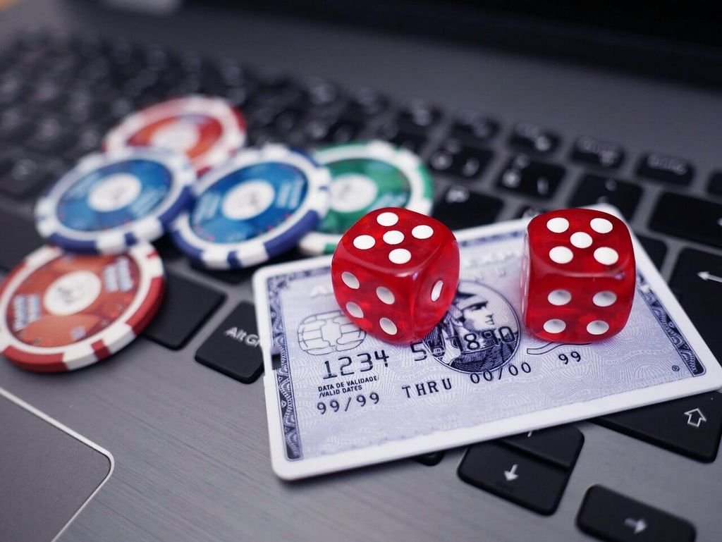 The Psychology of Gambling: How to Stay in Control While Playing